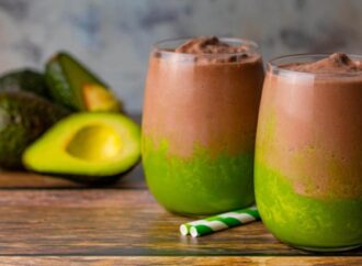 This Keto Chocolate Avocado Smoothie will make you strong